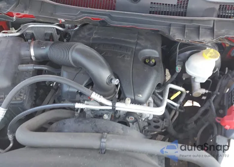 2018 Ram 1500 Big Horn 4X4 6'4 Box из США, поврежденный, VIN 1C6RR7TT8JS127779